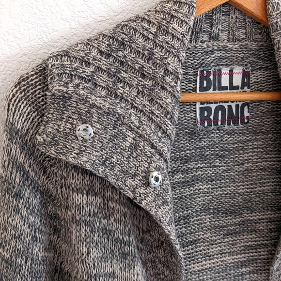 Billabong - button up sweater - Picture 8 of 14